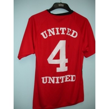 Round Neck - V-Neck T-shirt
